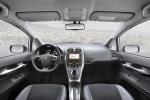 Toyota Auris HSD 2010 года